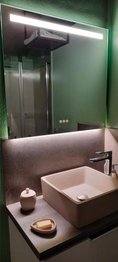O Pationato Apartment Saint-Louis Ngoại thất bức ảnh